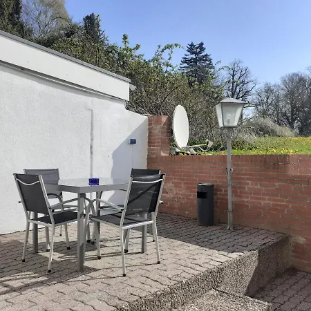Erdgeschoss-Appartement Mit Seeterasse Ahrensbok Extérieur photo