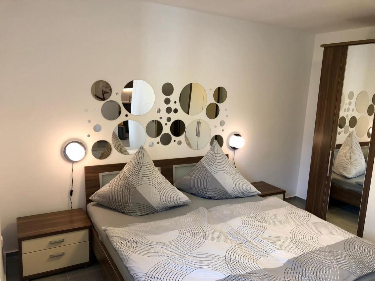 Erdgeschoss-appartement Mit Seeterasse Ahrensbok