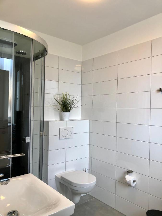 Erdgeschoss-appartement Mit Seeterasse Apartment Ahrensbok